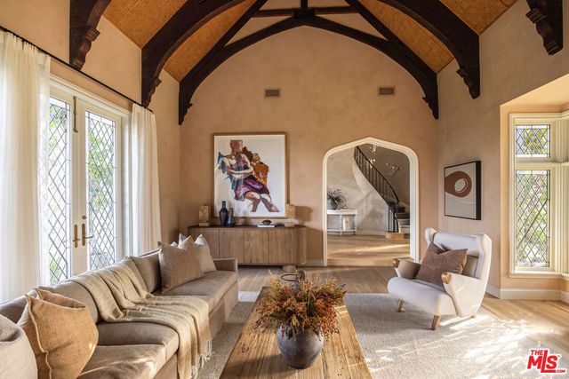 644 Amalfi Drive, Pacific Palisades, CA 90272