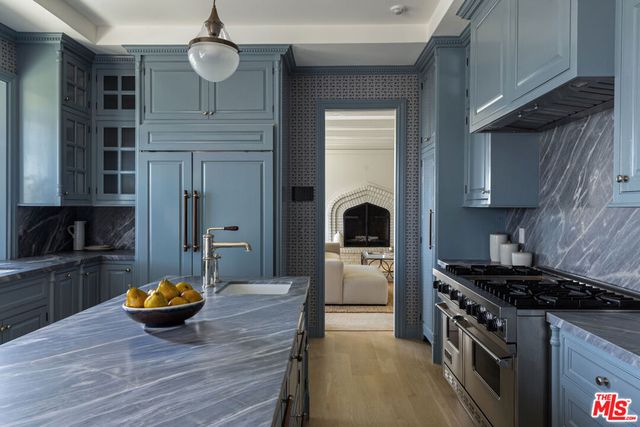 644 Amalfi Drive, Pacific Palisades, CA 90272