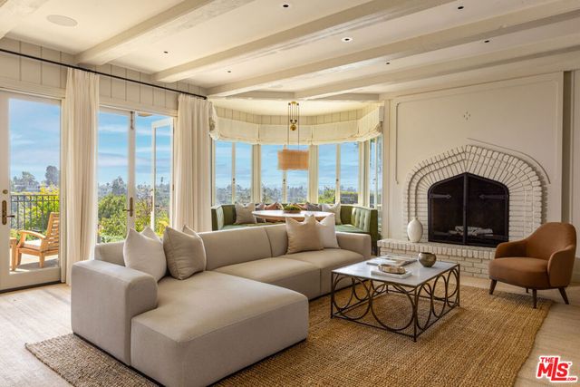 644 Amalfi Drive, Pacific Palisades, CA 90272