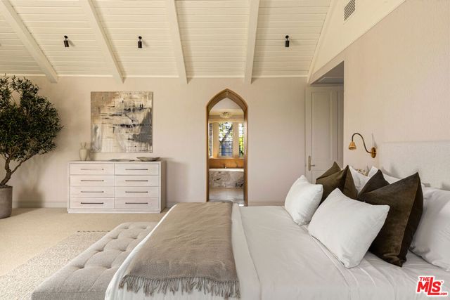 644 Amalfi Drive, Pacific Palisades, CA 90272