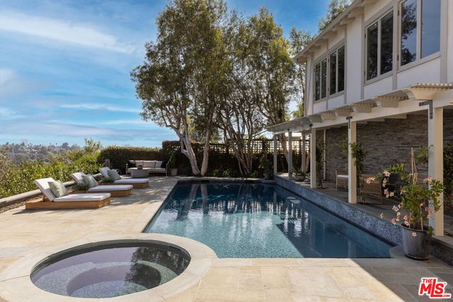 644 Amalfi Drive, Pacific Palisades, CA 90272