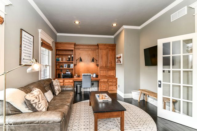 6655 Westminster Drive, Zionsville, IN 46077