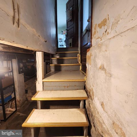 932 WAYNE AVE, York, PA 17403