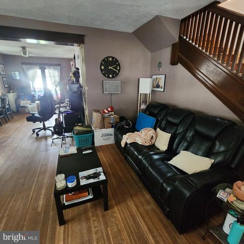 932 WAYNE AVE, York, PA 17403