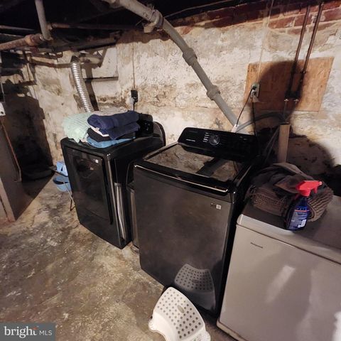 932 WAYNE AVE, York, PA 17403