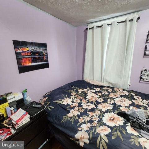 932 WAYNE AVE, York, PA 17403