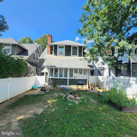 932 WAYNE AVE, York, PA 17403