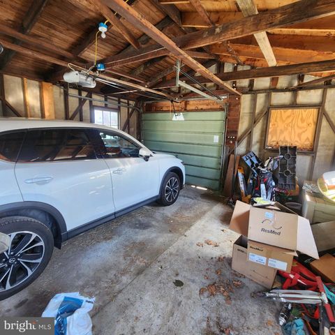 932 WAYNE AVE, York, PA 17403