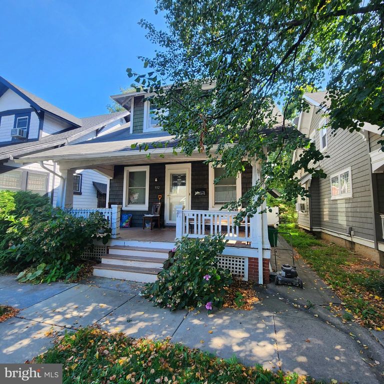 932 WAYNE AVE, York, PA 17403