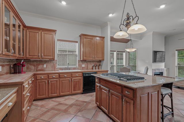 18313 Cedar Line Dr, Baton Rouge, LA 70817