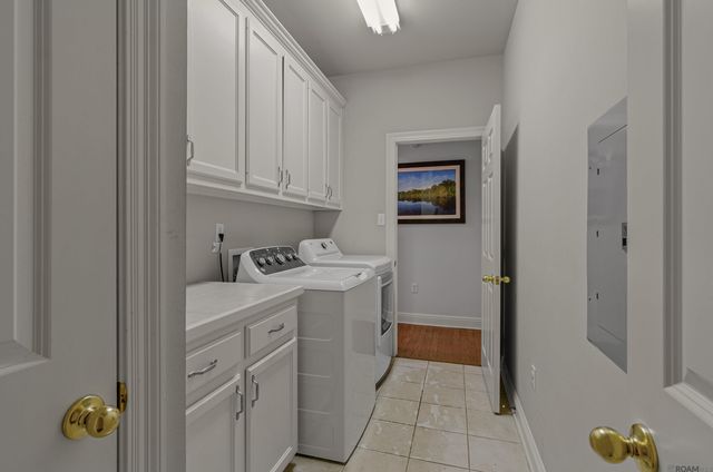 18313 Cedar Line Dr, Baton Rouge, LA 70817