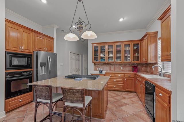 18313 Cedar Line Dr, Baton Rouge, LA 70817