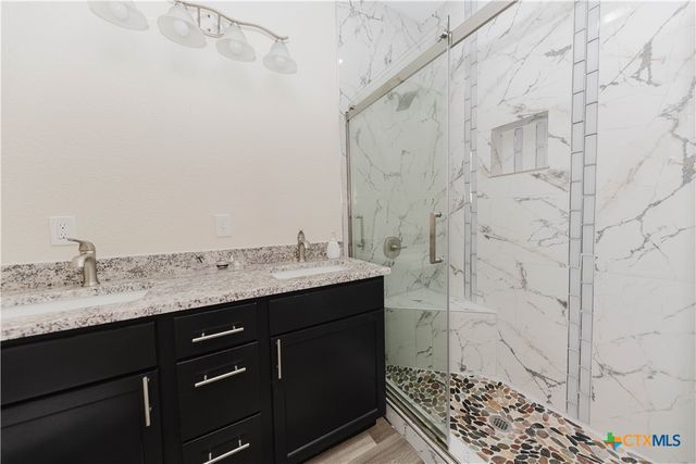 107 Silver Fox, Waco, TX 76705