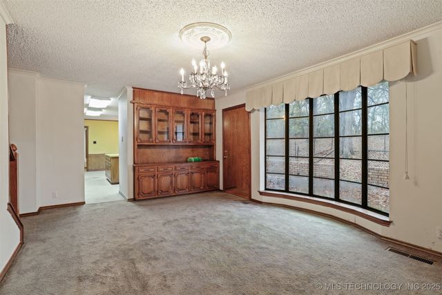 921 Crooked Oak Drive, Durant, OK 74701