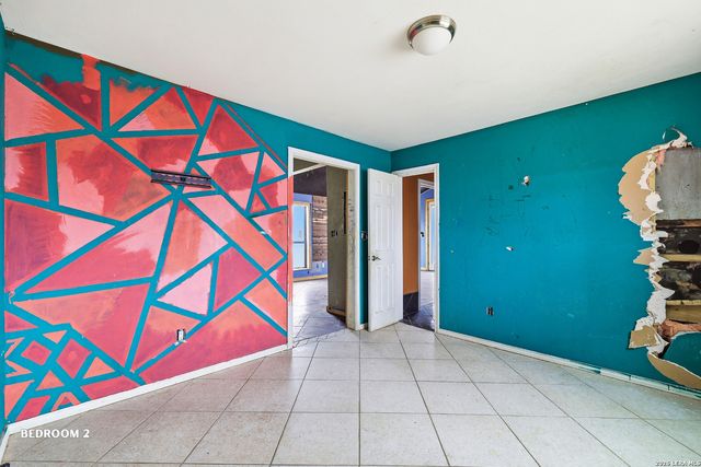 134 Rosebud, San Antonio, TX 78221