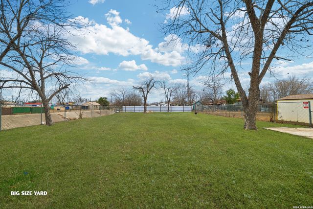 134 Rosebud, San Antonio, TX 78221