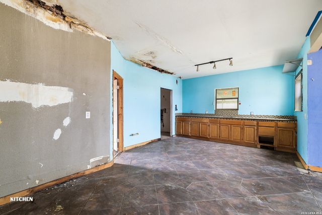 134 Rosebud, San Antonio, TX 78221