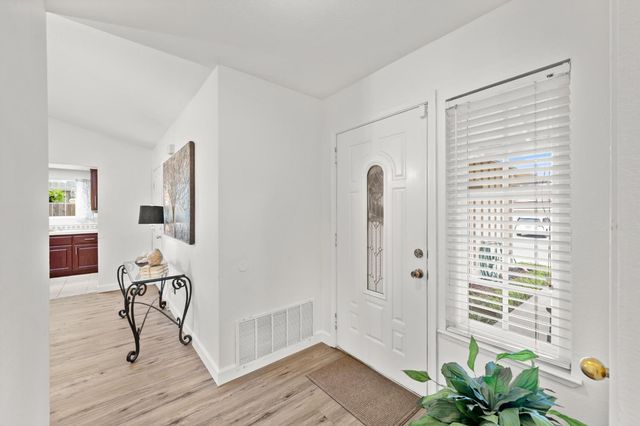 4421 Bacall Ct, Antelope, CA 95843