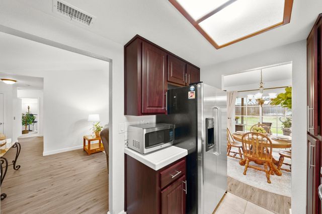 4421 Bacall Ct, Antelope, CA 95843