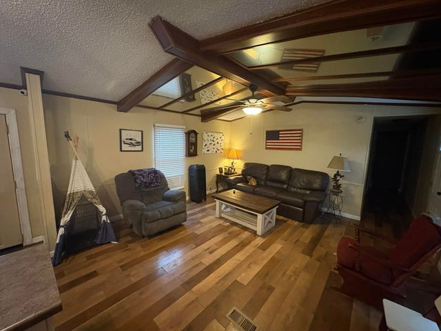 1595 Johnson Branch Rd, Pulaski, TN 38478