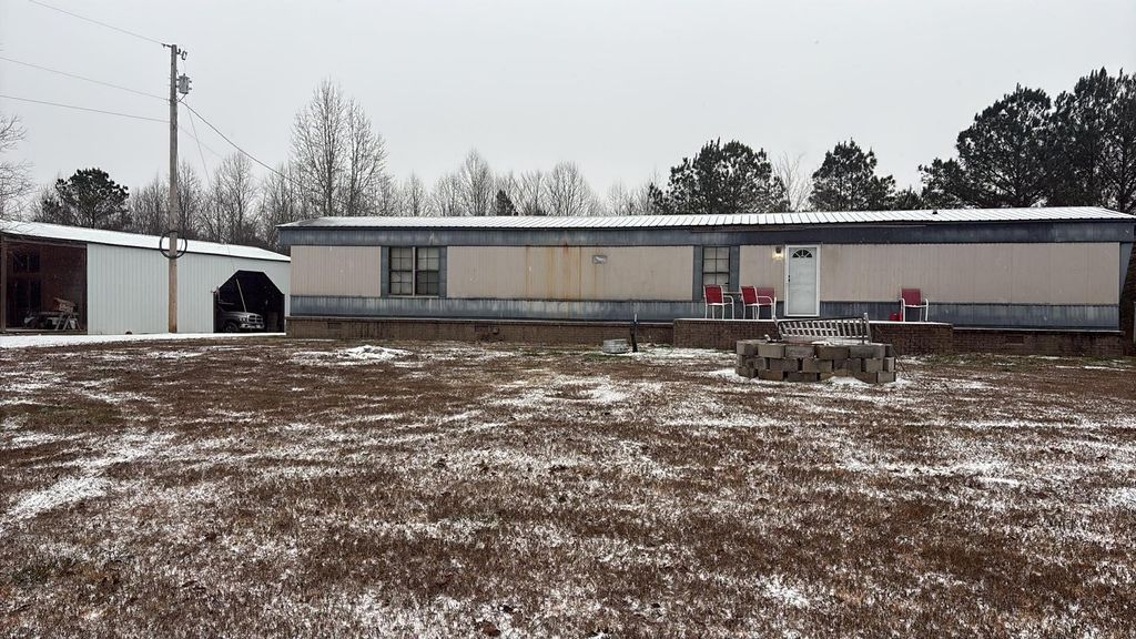 1595 Johnson Branch Rd, Pulaski, TN 38478