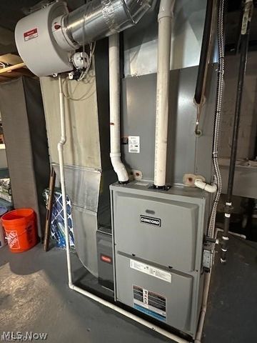 226 Liberty Street E, East Canton, OH 44730