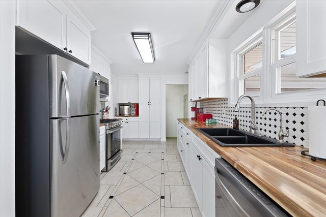 2502 N ELLA Rd, Spokane, WA 99212