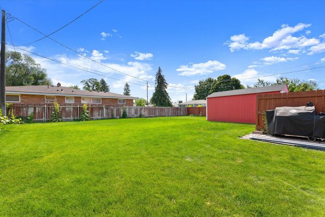 2502 N ELLA Rd, Spokane, WA 99212