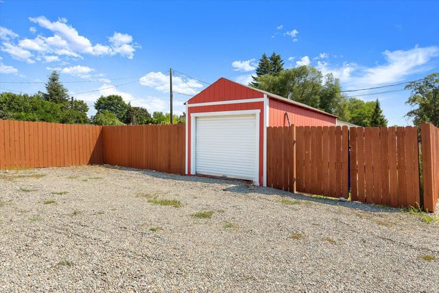 2502 N ELLA Rd, Spokane, WA 99212