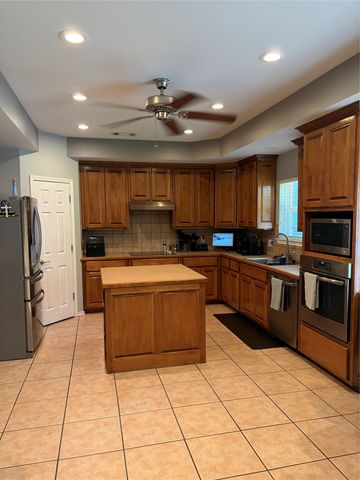 320 County Road 42560, Paris, TX 75462