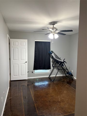 320 County Road 42560, Paris, TX 75462