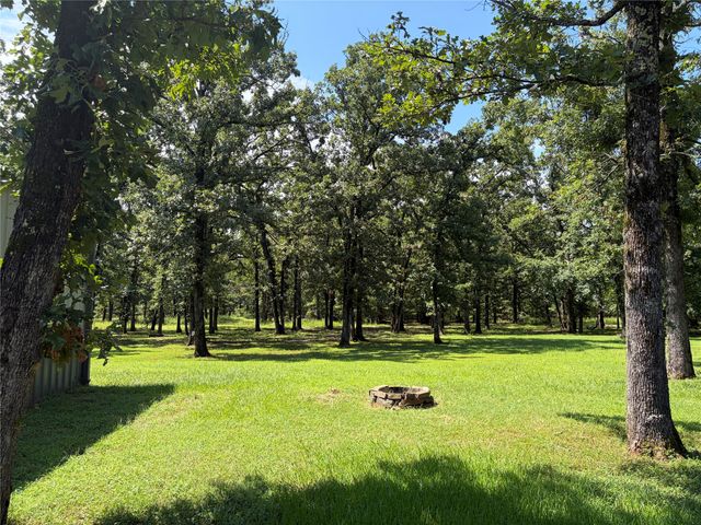 320 County Road 42560, Paris, TX 75462