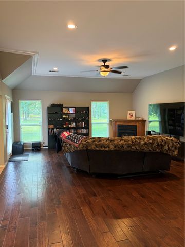 320 County Road 42560, Paris, TX 75462