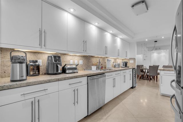 1121 Crandon Blvd E1203, Key Biscayne, FL 33149