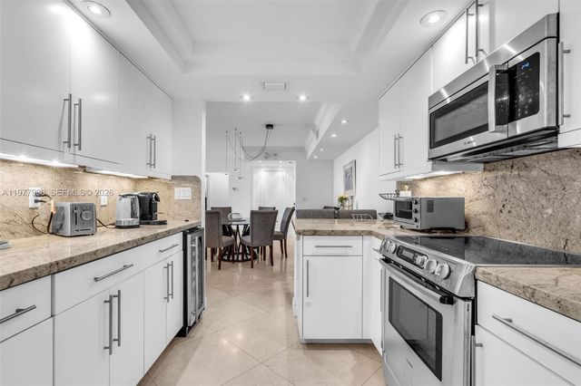 1121 Crandon Blvd E1203, Key Biscayne, FL 33149