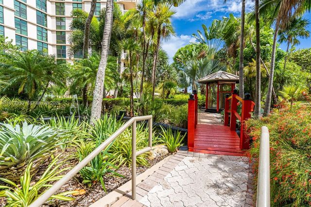 1121 Crandon Blvd E1203, Key Biscayne, FL 33149