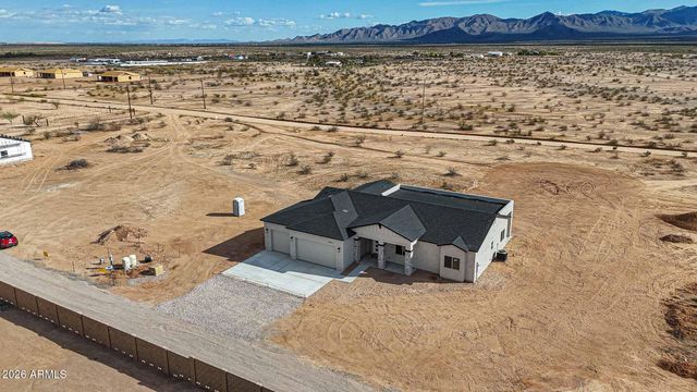24053 W MORNING STAR Lane, Wittmann, AZ 85361