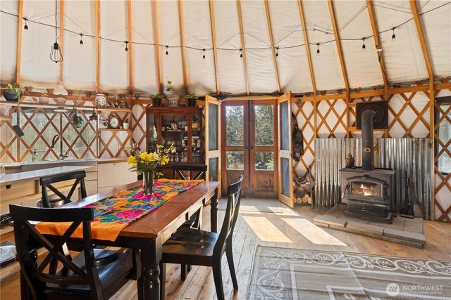 1119 Eaglemount Road, Port Townsend, WA 98368