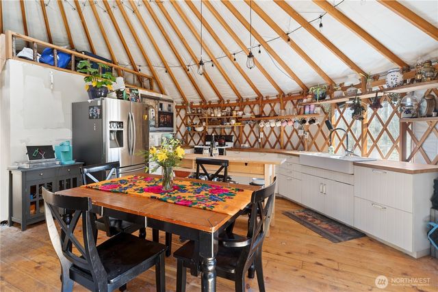 1119 Eaglemount Road, Port Townsend, WA 98368