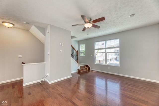 269 1st Street NW, Carmel, IN 46032