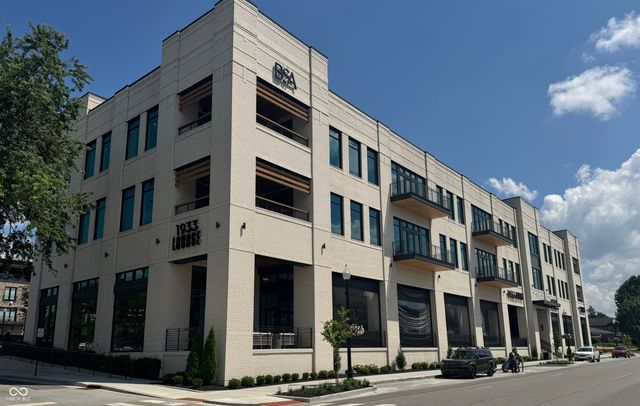 269 1st Street NW, Carmel, IN 46032