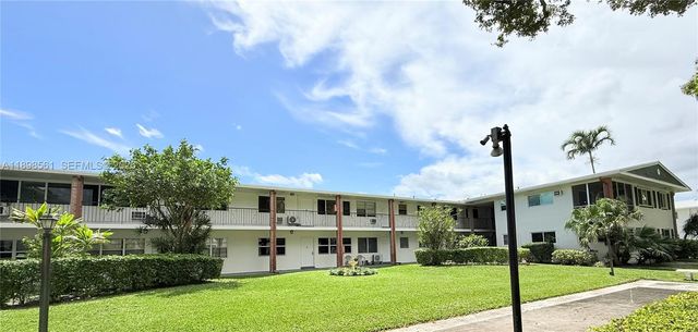 3600 Harrison Street 16B, Hollywood, FL 33021