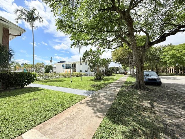 3600 Harrison Street 16B, Hollywood, FL 33021