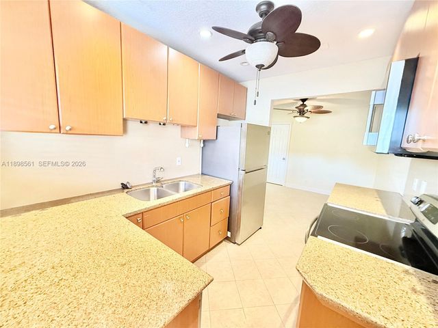 3600 Harrison Street 16B, Hollywood, FL 33021