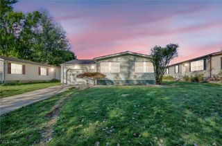 9 Sunset Drive, Lagrange, OH 44050