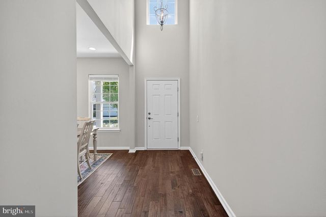 815 S HAINES CIR, Downingtown, PA 19335