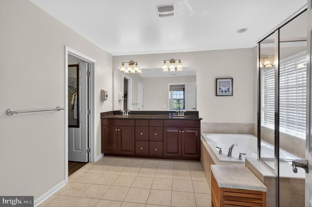 815 S HAINES CIR, Downingtown, PA 19335