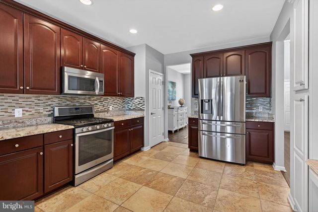 815 S HAINES CIR, Downingtown, PA 19335