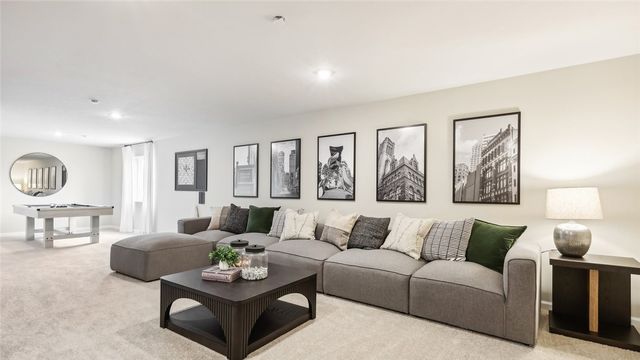 144 Smith Ln, Chippewa Twp, PA 15010