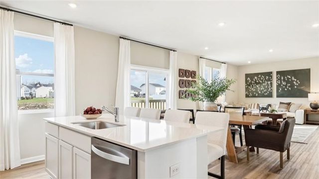 144 Smith Ln, Chippewa Twp, PA 15010